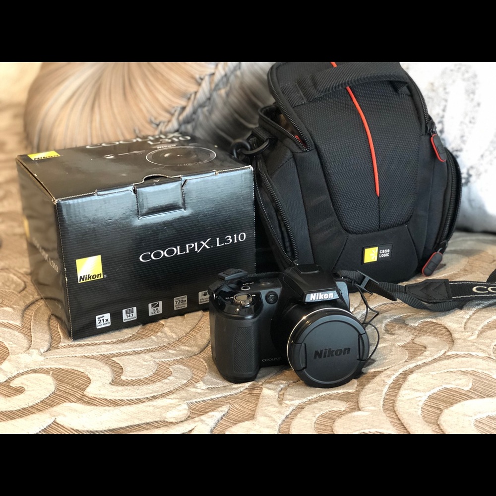 Nikon CoolPix L310 Digital Camera & Camcorder